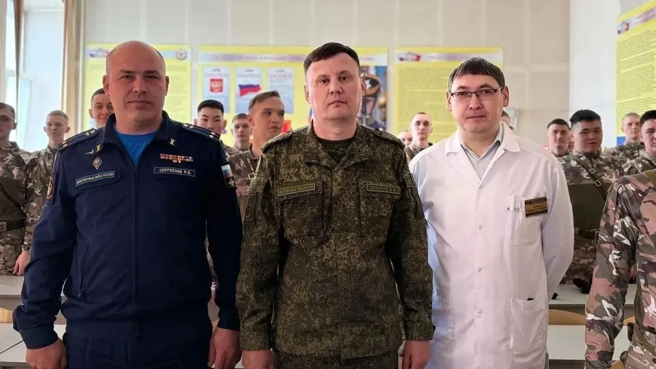 Future doctors taught future officers the skills of tactical medicine