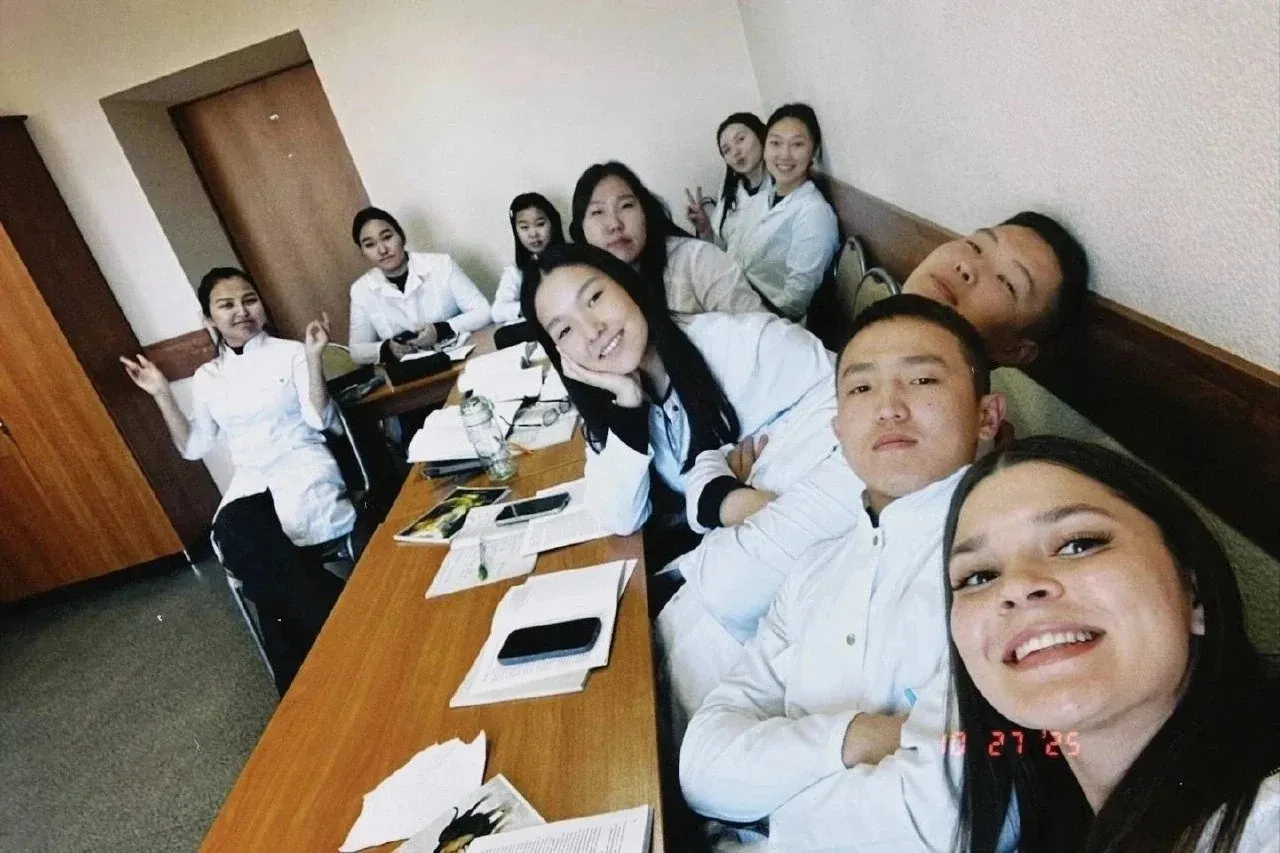 International medical student sharing cultural traditions in Russia