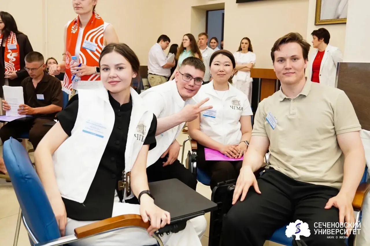 Medical students winning an epidemiology Olympiad in Russia