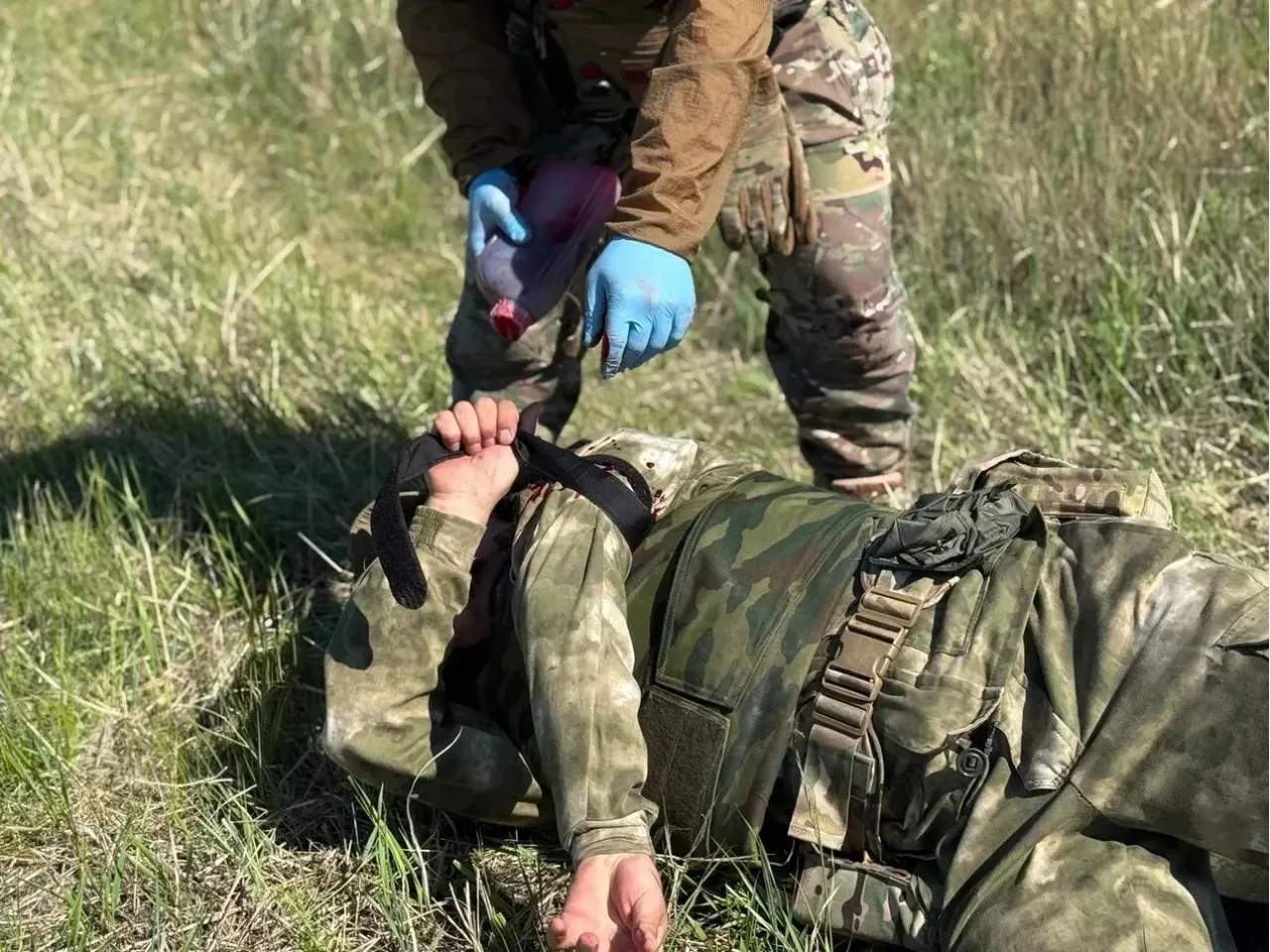 Medical Volunteers in Russia Train Border Guards in Life-Saving First Aid Skills