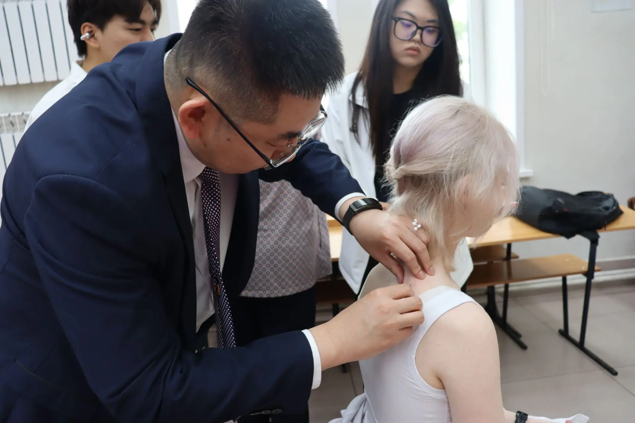 Study MBBS in Russia practical medical training