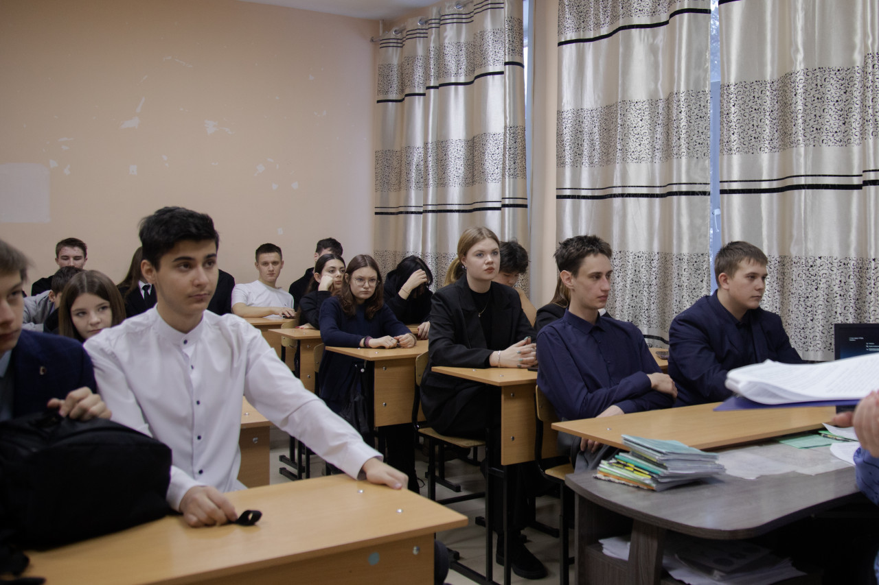 Used by students comparing CSMA with other top-tier Russian options.